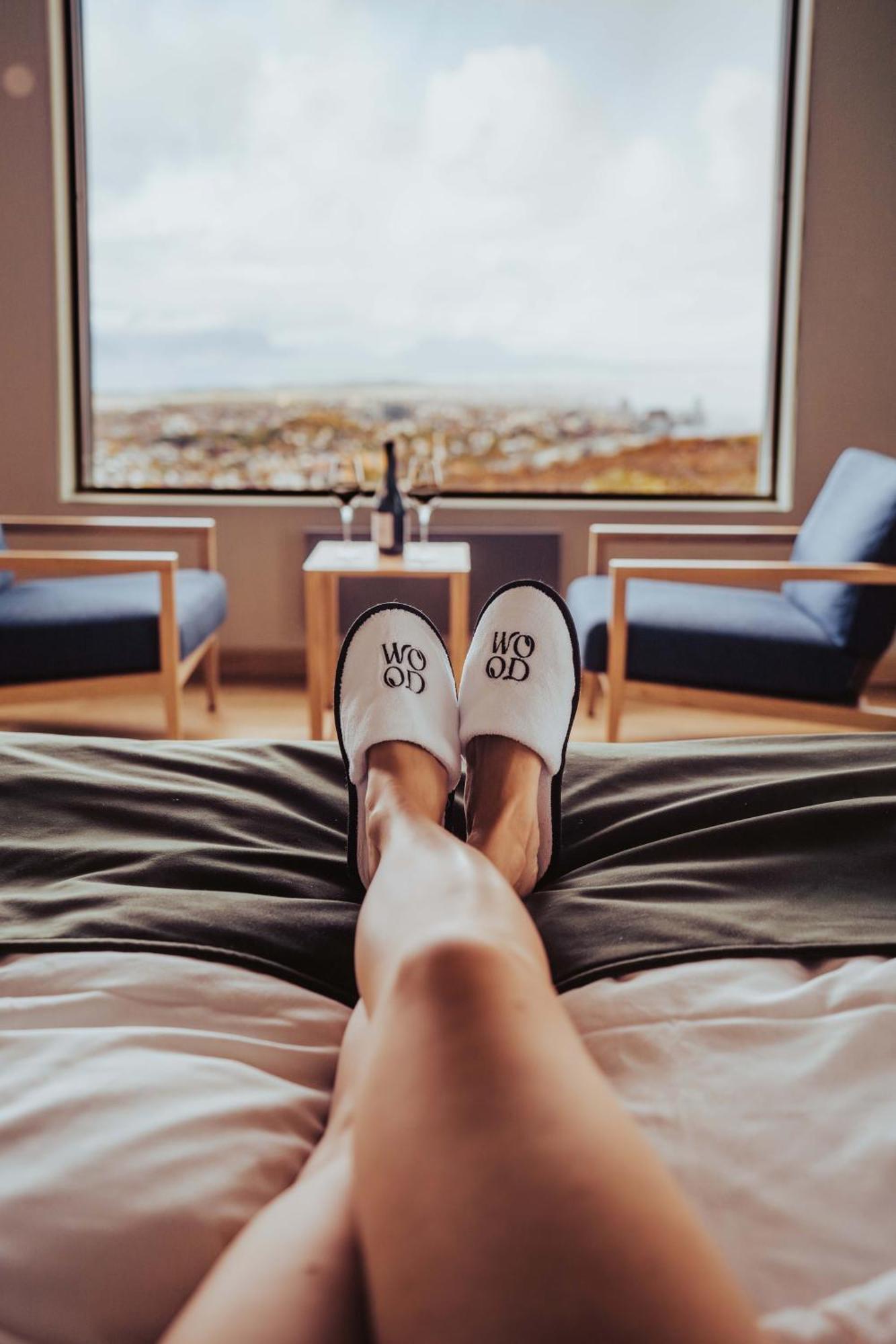 Wood Hotel บูเดอ ภายนอก รูปภาพ